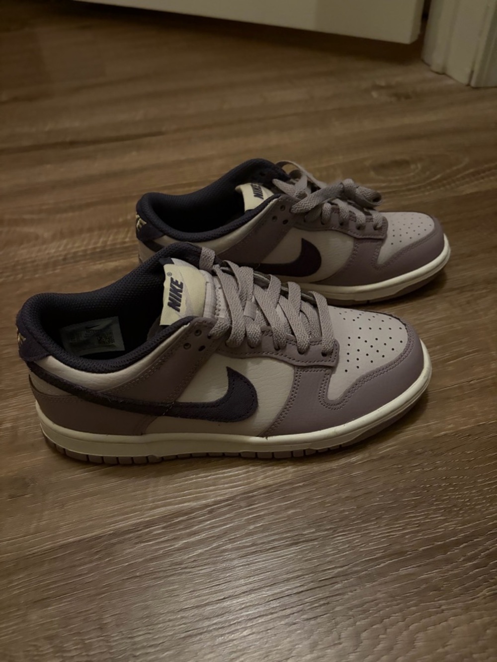 NIKE Low-Top Dunks